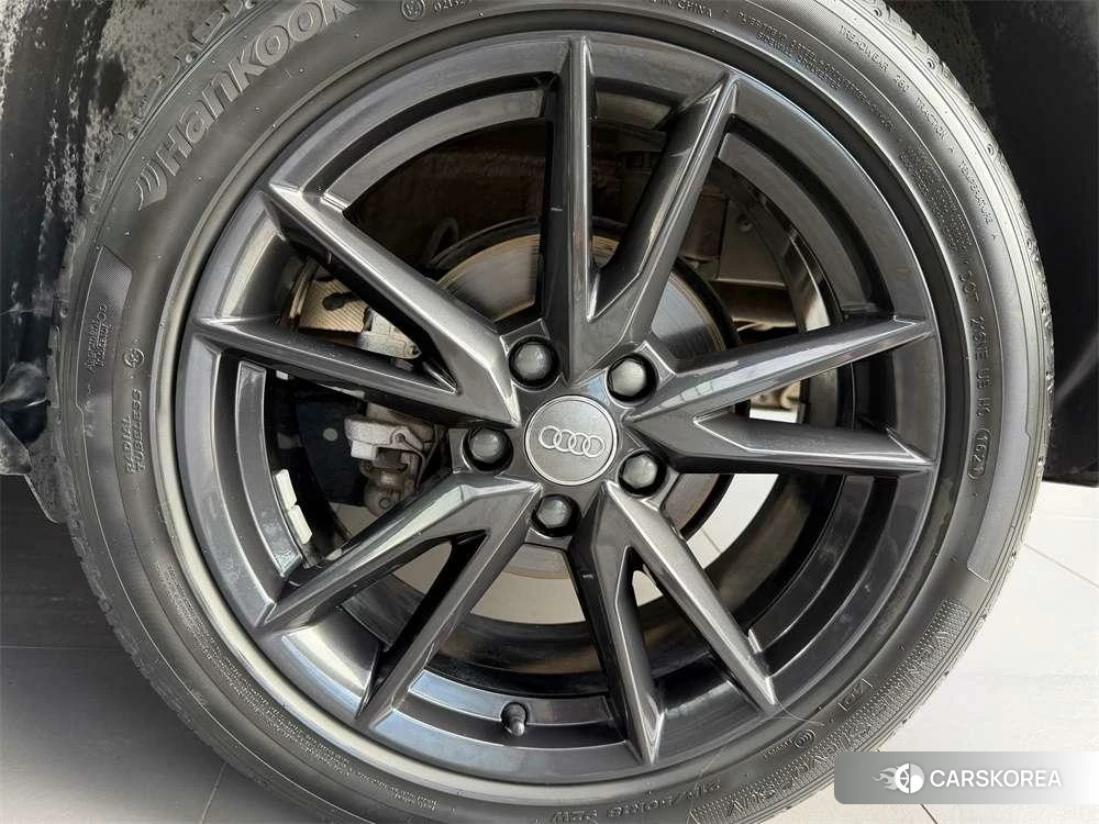 Audi Q2L id 4455259 из Китая 8