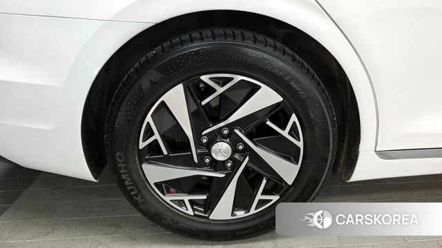 Hyundai The New Grandeur IG Hybrid id 4250293 из Кореи 30
