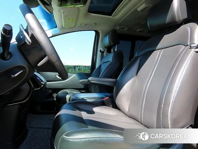Hyundai Staria id 4947184 из Кореи 15