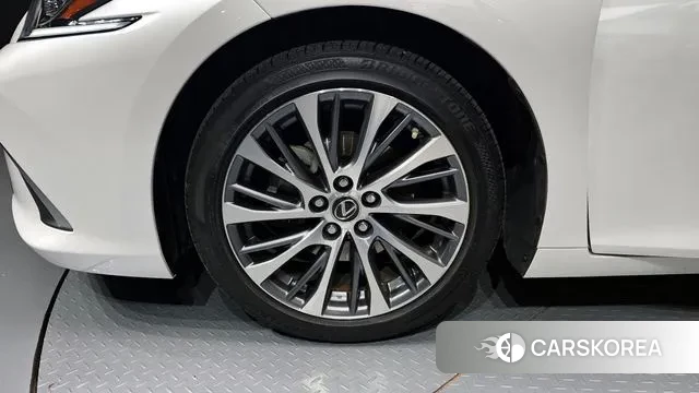 Lexus ES300h 7th generation id 3408063 из Кореи 15