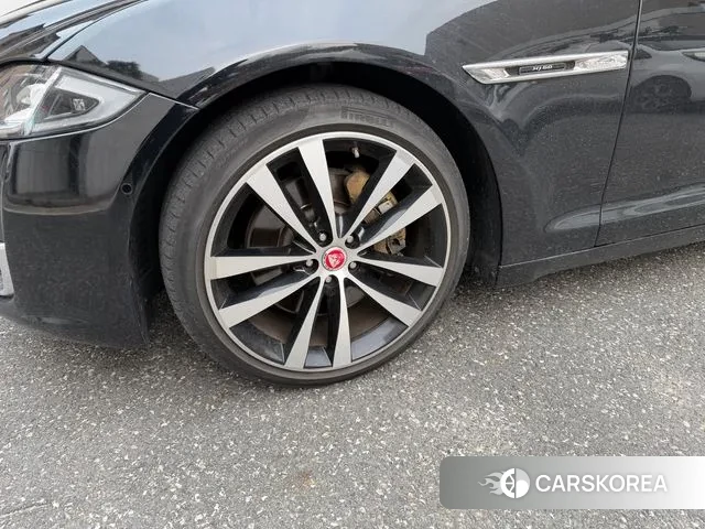 Jaguar All New XJ 2019 Черный из Кореи, фото 5