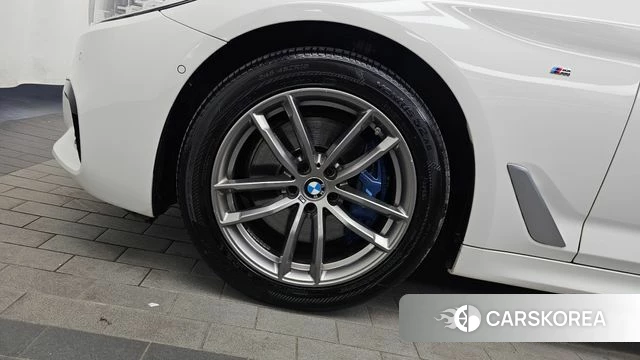 BMW 5 Series (G30) id 4417457 из Кореи 28