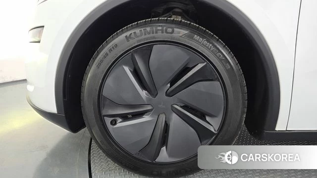 Tesla Model Y id 4194021 из Кореи 31