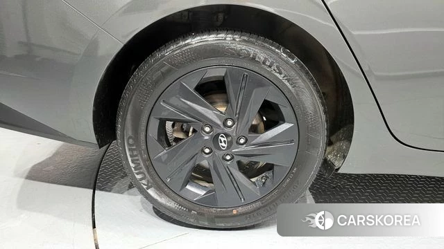 Hyundai Avante Hybrid (CN7) id 3940618 из Кореи 15