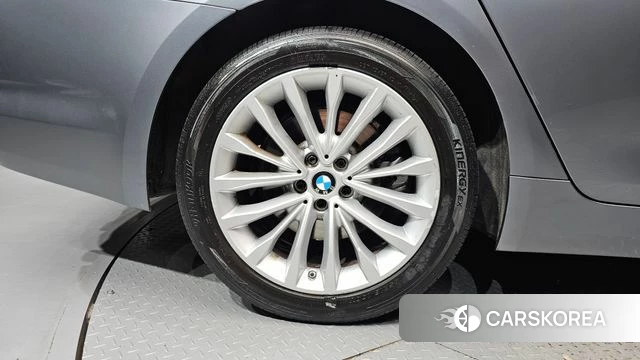 BMW 5 Series (G30) id 4459670 из Кореи 29