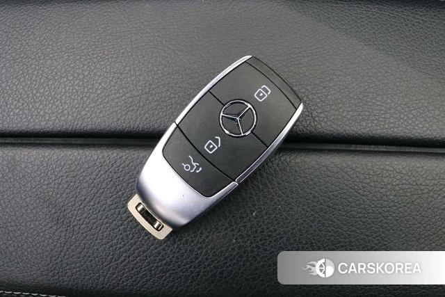 Mercedes-Benz GLA id 4257878 из Китая 15
