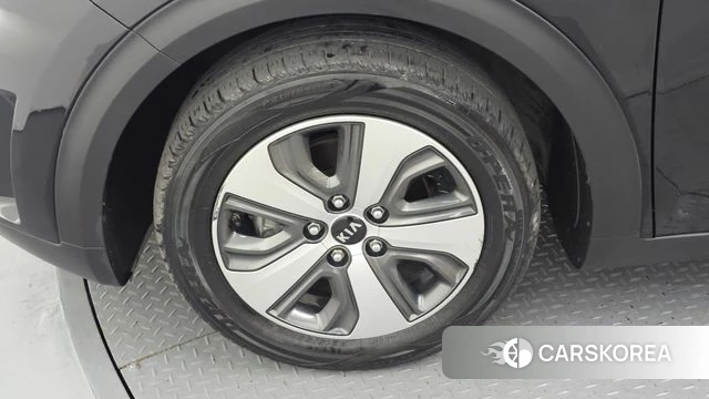 Kia Niro id 3905736 из Кореи 15