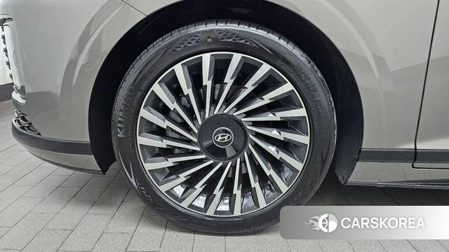 Hyundai Grandeur (GN7) id 3909889 из Кореи 15