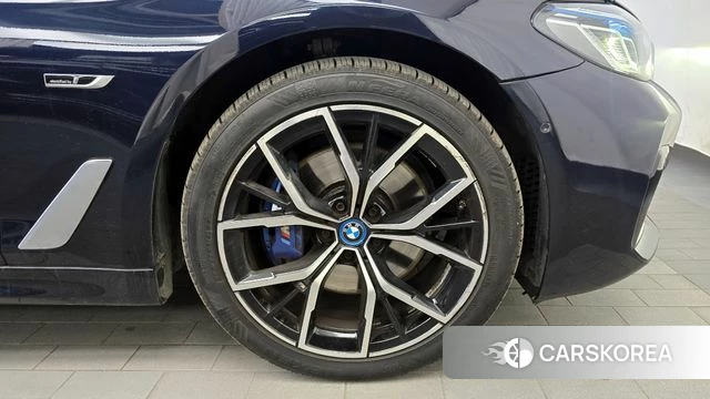 BMW 5 Series (G30) id 3812268 из Кореи 15