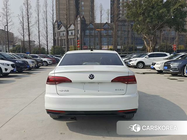 Volkswagen Bora id 4260098 из Китая 7
