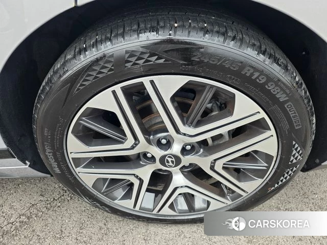 Hyundai Grandeur (GN7) id 3871076 из Кореи 15