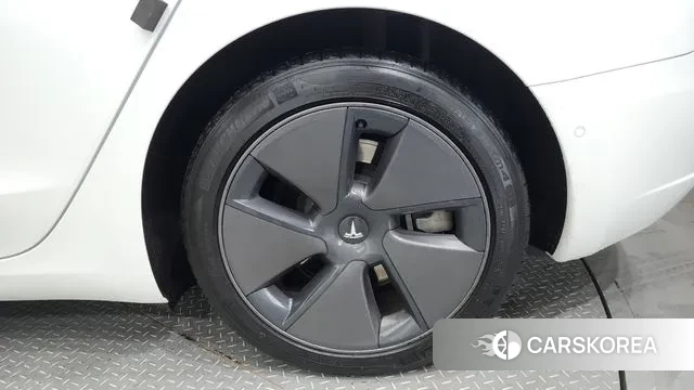 Tesla Model 3 id 3007893 из Кореи 15