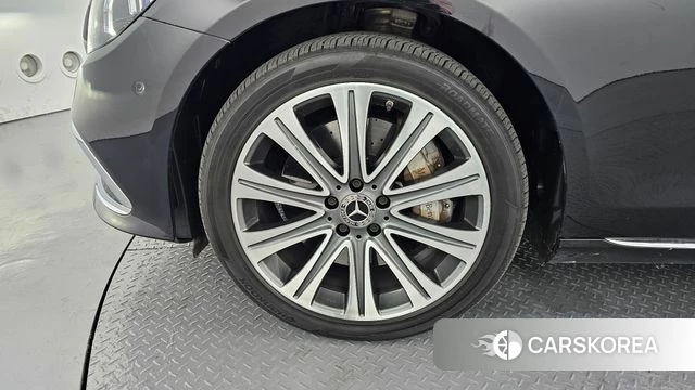 Mercedes-Benz E-Class W213 id 4224648 из Кореи 28