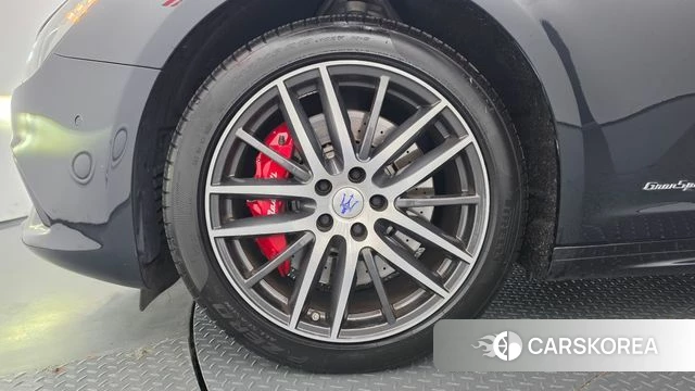 Maserati Ghibli id 4849679 из Кореи 15