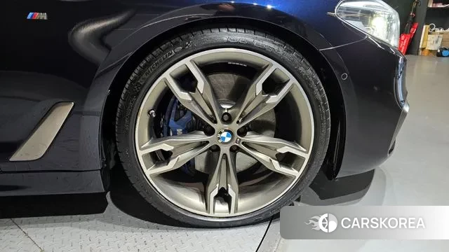 BMW 5 Series (G30) id 3568764 из Кореи 15