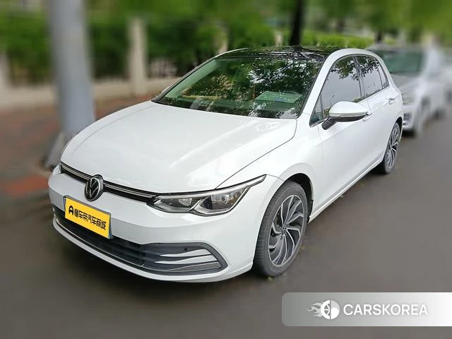 Volkswagen Golf 2022 Белый из Китая, фото 5
