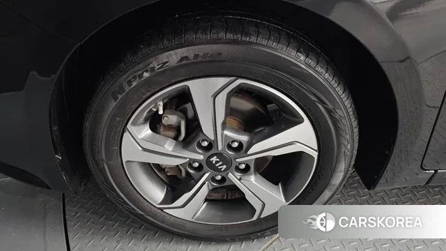 Kia Come New K3 id 3578414 из Кореи 15