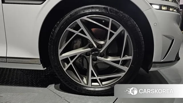 Genesis G90 (RS4) id 3007397 из Кореи 15