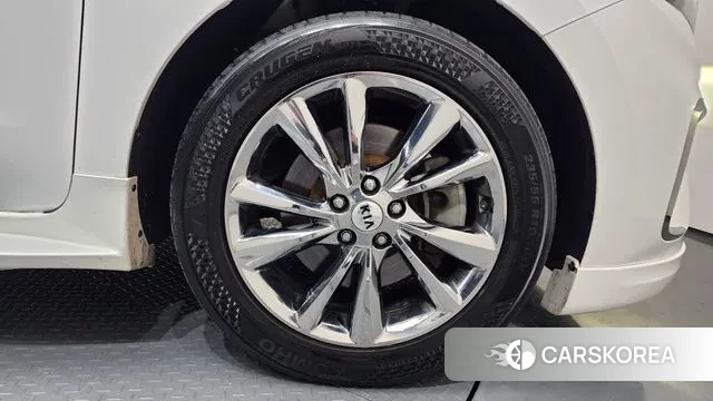 Kia The New Carnival id 3754003 из Кореи 15