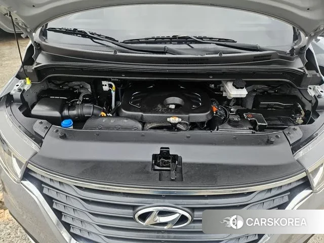 Hyundai The New Grand Starex id 3723483 из Кореи 15