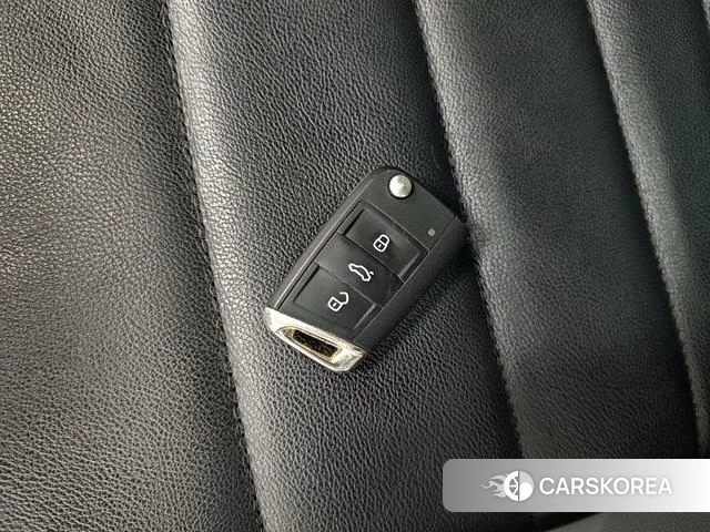 Volkswagen Sagitar id 4220693 из Китая 15