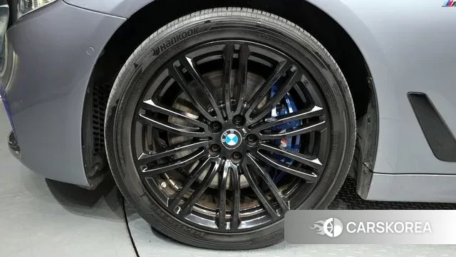 BMW 5 Series (G30) id 3723833 из Кореи 15