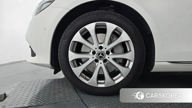 Mercedes-Benz E-Class W213 id 4882453 из Кореи 29