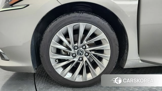 Lexus ES300h 7th generation id 4618147 из Кореи 15
