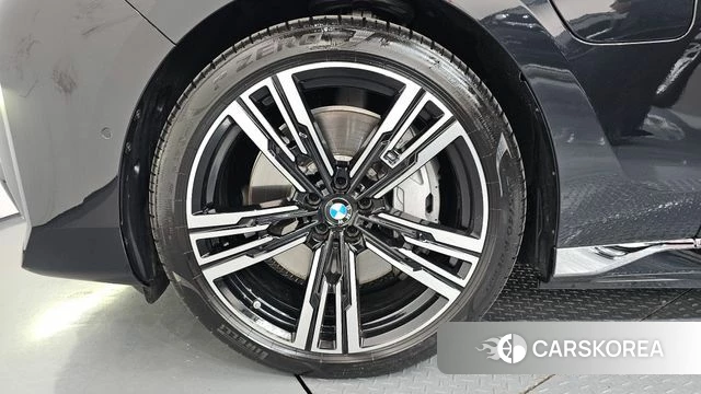 BMW 7 Series (G70) id 3952519 из Кореи 15