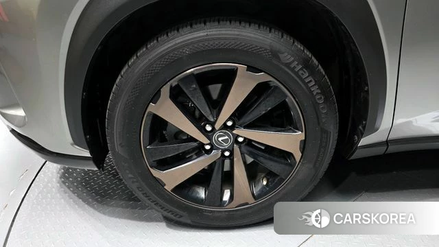 Lexus NX300h id 3936860 из Кореи 15