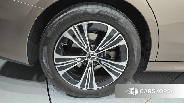 Mercedes-Benz E-Class W214 id 4248290 из Кореи 15