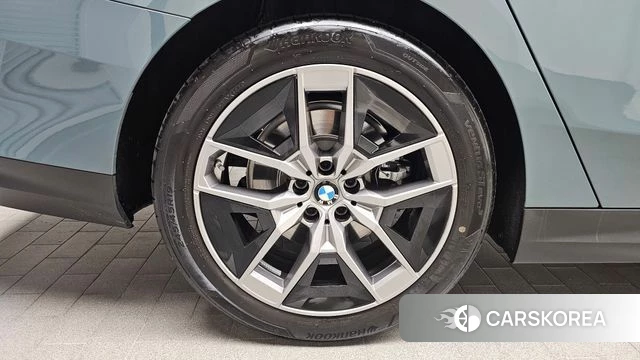 BMW 5 Series (G60) id 4607464 из Кореи 26