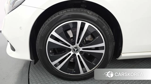 Mercedes-Benz E-Class W213 id 4698274 из Кореи 15