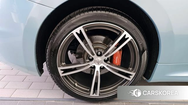 Maserati GranTurismo id 4188165 из Кореи 29