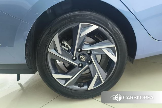 Hyundai Elantra id 4236646 из Китая 12