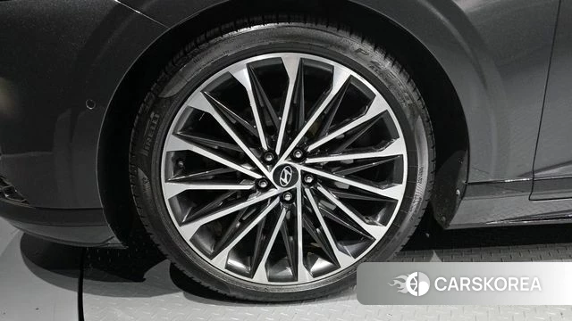 Hyundai Grandeur (GN7) id 4360957 из Кореи 15