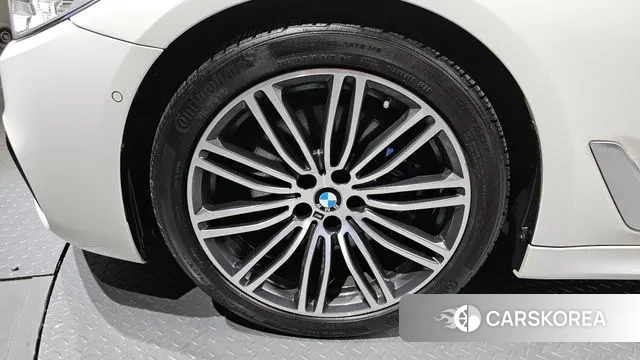 BMW 5 Series (G30) id 2990910 из Кореи 15