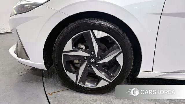 Hyundai Avante Hybrid (CN7) id 2895845 из Кореи 15