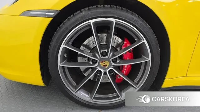 Porsche 911(992) id 3765260 из Кореи 15