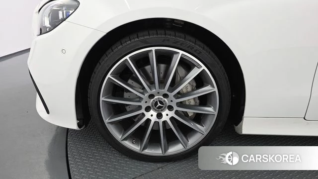 Mercedes-Benz E-Class W213 id 4343128 из Кореи 25