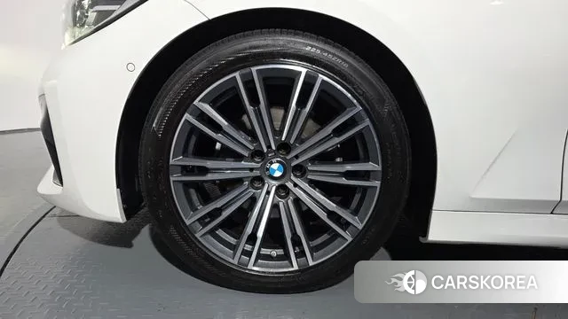 BMW 3 Series (G20) id 3037789 из Кореи 15