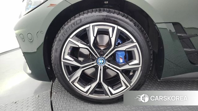 BMW i4 id 4409029 из Кореи 28