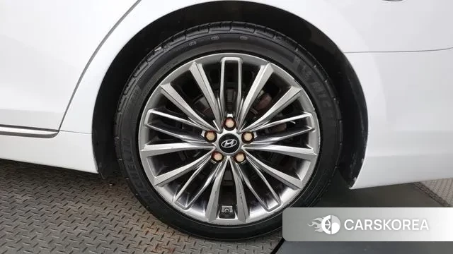 Hyundai Grandeur IG id 3000589 из Кореи 15