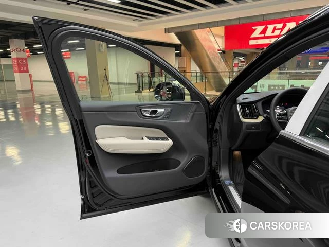 Volvo XC60 id 3927142 из Китая 40