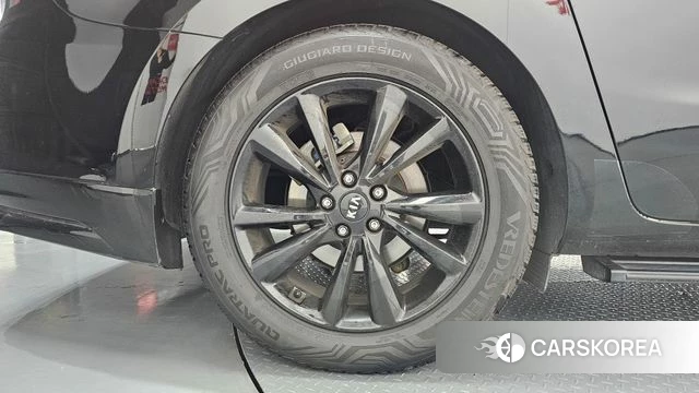 Kia The New Carnival id 4543672 из Кореи 32