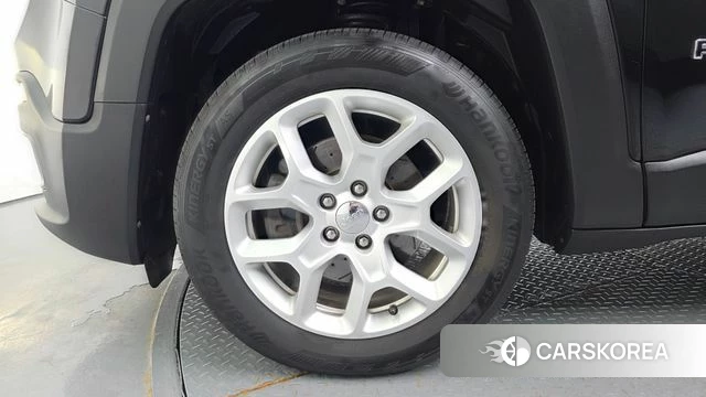 Jeep Renegade id 4581844 из Кореи 28