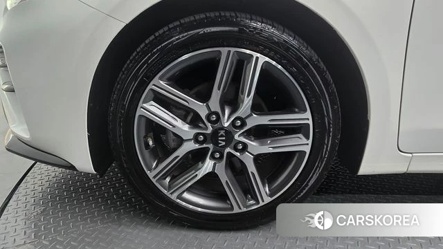Kia Come New K3 id 4610521 из Кореи 15