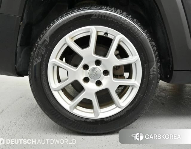 Jeep Renegade id 4864186 из Кореи 15