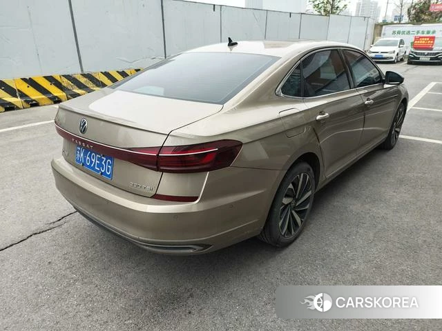 Volkswagen Passat 2022 Шампань из Китая, фото 5