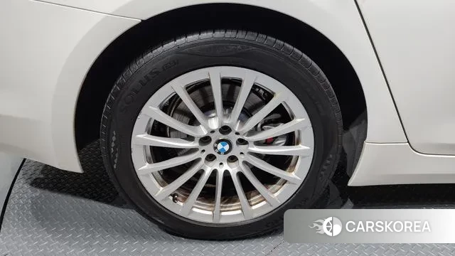 BMW 5 Series (G30) id 3324768 из Кореи 15